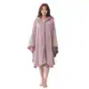 Poncho couverture plaid rose avec capuche et boutons.