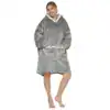 Poncho polaire femme gris avec capuche doublée et poches avant.